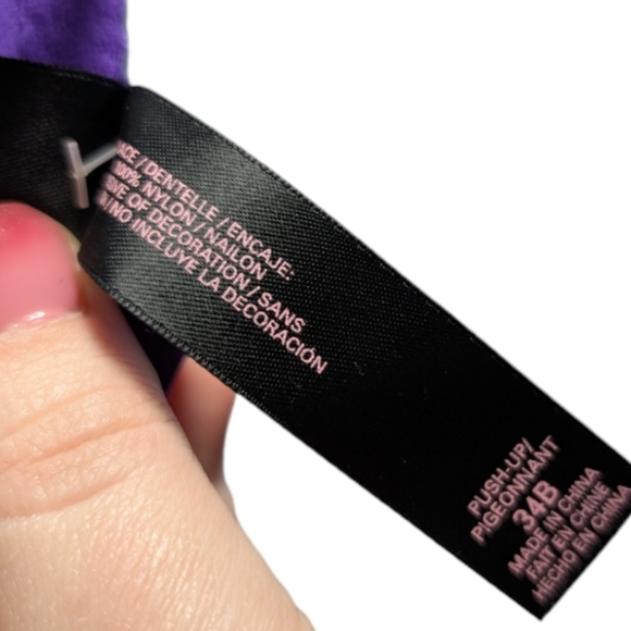 Victoria’s Secret Very Sexy Purple Lace Push-Up Bra 💜✨ Strappy & Stunning! - Picture 8 of 14